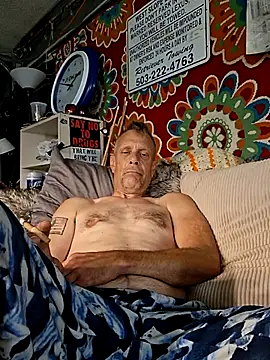 Snapshot of truckdawg2023 chatting on July 2026 09:45:02 PM truckdawg2023 online show from July 2026 09:45:02 PM