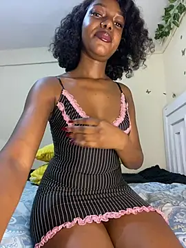 Snapshot of secxy-Petite chatting on July 2026 01:04:01 PM secxy-Petite online show from July 2026 01:04:01 PM