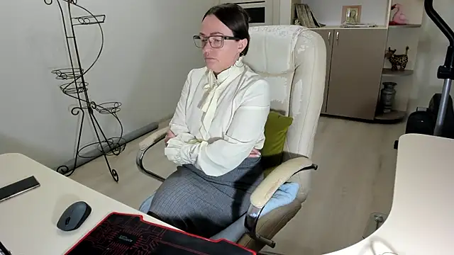 Vika73 online show from November 2025 04:32:02 AM