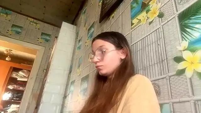 Snapshot of SparkleJebb chatting on May 2026 04:26:02 PM SparkleJebb online show from May 2026 04:26:02 PM