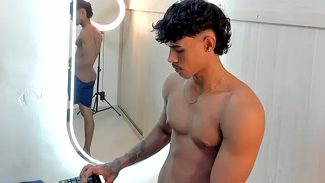 Joao da silva19 online show from May 2026 06:04:01 PM