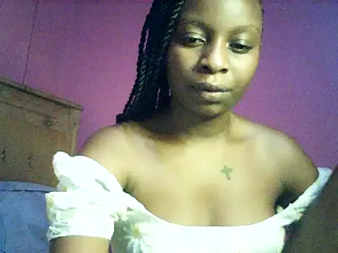 Snapshot of Sexy_brie chatting on May 2026 07:19:02 PM Sexy brie online show from May 2026 07:19:02 PM