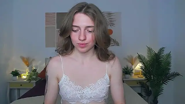 Snapshot of TayloryStar chatting on May 2026 12:02:01 PM TayloryStar online show from May 2026 12:02:01 PM