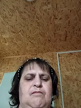 Snapshot of LisichkaOksana chatting on May 2026 07:48:02 AM LisichkaOksana online show from May 2026 07:48:02 AM