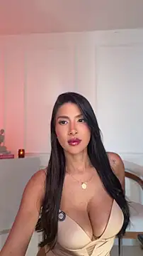 Snapshot of Anny_Honeey chatting on May 2026 01:28:01 PM Anny Honeey online show from May 2026 01:28:01 PM