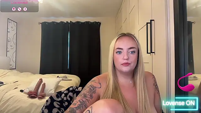 CurvyWetWife online show from June 2026 08:53:01 AM