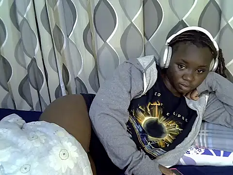 Snapshot of cute_gee5 chatting on July 2026 08:22:01 AM cute gee5 online show from July 2026 08:22:01 AM