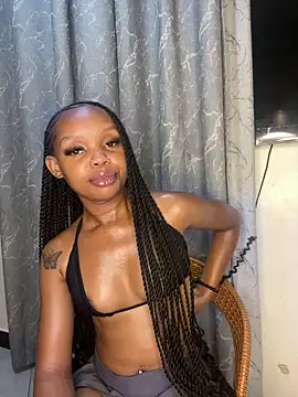 Snapshot of sexyie_caramel chatting on June 2026 06:44:01 PM sexyie caramel online show from June 2026 06:44:01 PM