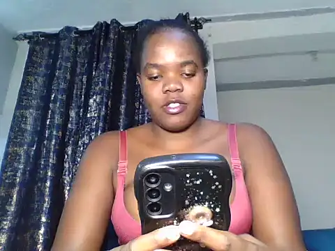Snapshot of summerdivah chatting on June 2026 01:24:02 PM summerdivah online show from June 2026 01:24:02 PM