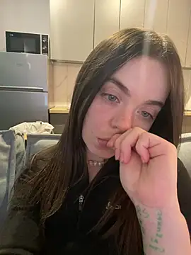 Snapshot of summerDESIRE chatting on May 2026 12:56:01 PM summerDESIRE online show from May 2026 12:56:01 PM