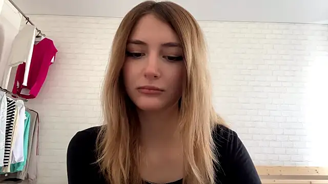Snapshot of CicelyScolnik chatting on May 2026 09:39:01 AM CicelyScolnik online show from May 2026 09:39:01 AM