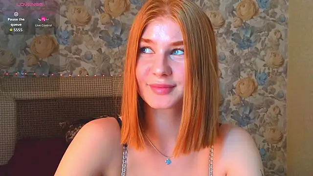 Juli Ginger online show from July 2026 03:27:02 PM