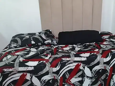 Snapshot of SexyTamia_13 chatting on May 2026 08:39:01 PM SexyTamia 13 online show from May 2026 08:39:01 PM