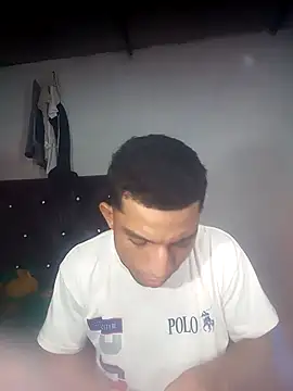 Snapshot of soymartinez2004 chatting on May 2026 06:25:01 PM soymartinez2004 online show from May 2026 06:25:01 PM