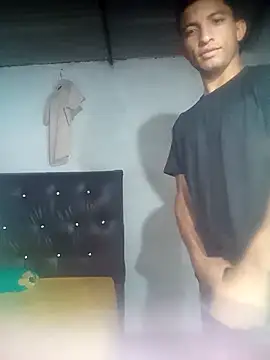 Snapshot of soymartinez2004 chatting on May 2026 04:56:01 PM soymartinez2004 online show from May 2026 04:56:01 PM