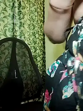 MiaRox online show from May 2026 03:17:01 PM