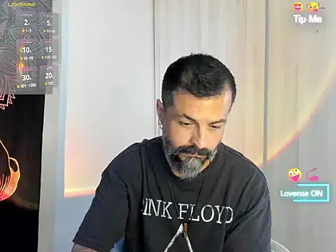 Snapshot of Miguel_angeel_ chatting on July 2026 04:02:02 PM Miguel angeel online show from July 2026 04:02:02 PM