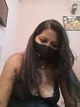 Snapshot of Miss_kirtii chatting on May 2026 12:34:02 PM Miss kirtii online show from May 2026 12:34:02 PM