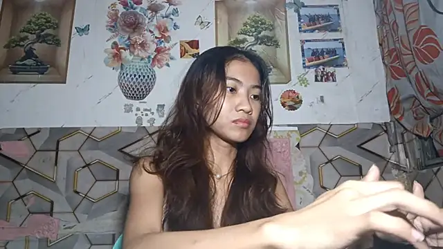 Snapshot of DeeannGunby chatting on May 2026 06:38:01 PM DeeannGunby online show from May 2026 06:38:01 PM