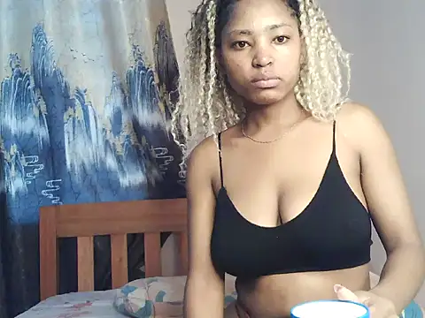 Snapshot of AlexaLoverxo chatting on May 2026 07:59:01 AM AlexaLoverxo online show from May 2026 07:59:01 AM