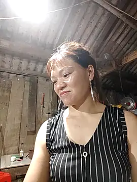 Snapshot of lya_sexyy chatting on May 2026 02:23:02 PM lya sexyy online show from May 2026 02:23:02 PM