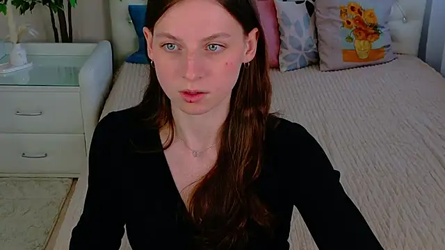 Snapshot of Dolce_moments_ chatting on June 2026 05:31:02 AM Dolce moments online show from June 2026 05:31:02 AM