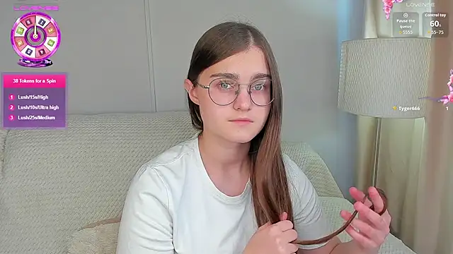 Veta cutE online show from July 2026 02:02:02 PM