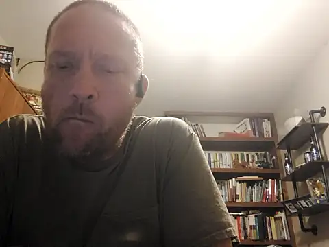Snapshot of icebergXpress chatting on June 2026 05:39:01 AM icebergXpress online show from June 2026 05:39:01 AM