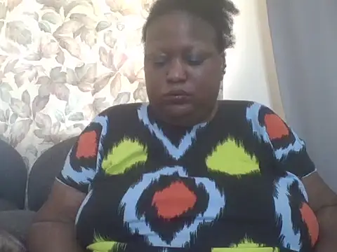 Snapshot of fat_ebonyqueen chatting on July 2026 06:47:02 AM fat ebonyqueen online show from July 2026 06:47:02 AM