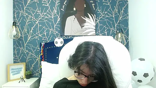 Snapshot of Allyshon_ chatting on June 2026 08:07:02 PM Allyshon online show from June 2026 08:07:02 PM