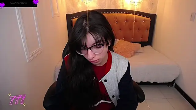 Snapshot of Allyshon_ chatting on July 2026 08:04:02 PM Allyshon online show from July 2026 08:04:02 PM