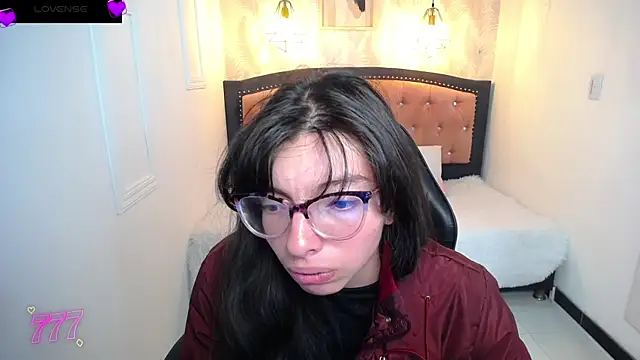 Snapshot of Allyshon_ chatting on July 2026 08:24:02 PM Allyshon online show from July 2026 08:24:02 PM