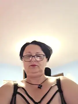Snapshot of Diana_Diafan chatting on May 2026 06:49:01 PM Diana Diafan online show from May 2026 06:49:01 PM