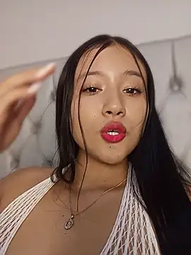 Snapshot of amara_huxly chatting on July 2026 07:49:02 PM amara huxly online show from July 2026 07:49:02 PM