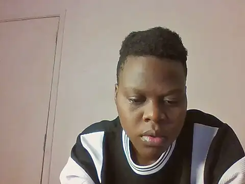 Snapshot of preety_ebony23 chatting on May 2026 04:25:02 PM preety ebony23 online show from May 2026 04:25:02 PM