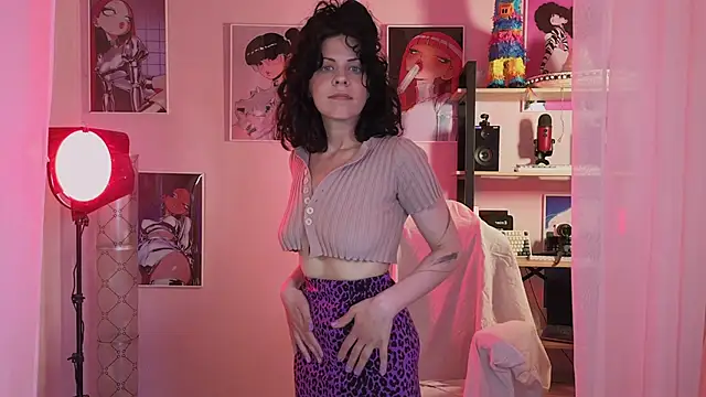 Snapshot of LuluKissmi chatting on May 2026 06:09:01 PM LuluKissmi online show from May 2026 06:09:01 PM