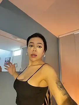 Snapshot of FERNANDAXX_ chatting on July 2026 01:26:01 PM FERNANDAXX online show from July 2026 01:26:01 PM