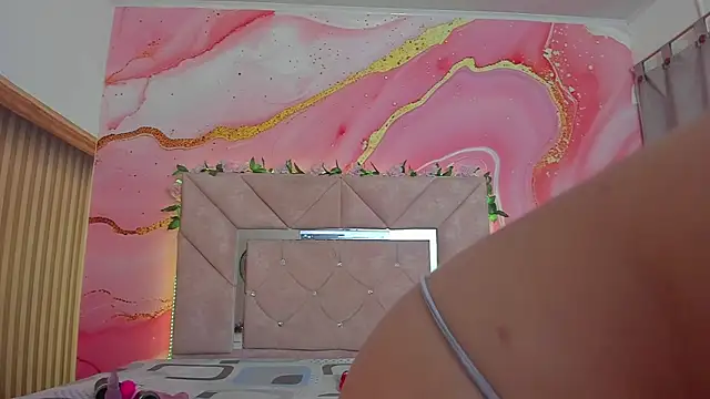 Snapshot of Candy__Moon_ chatting on June 2026 03:04:02 AM Candy Moon online show from June 2026 03:04:02 AM