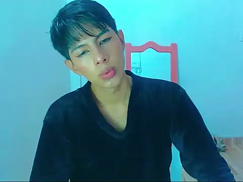 Snapshot of phuwin_bj chatting on May 2026 05:37:02 AM phuwin bj online show from May 2026 05:37:02 AM