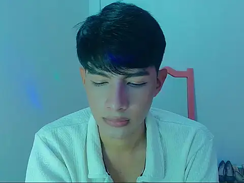 Snapshot of phuwin_bj chatting on June 2026 04:48:02 AM phuwin bj online show from June 2026 04:48:02 AM