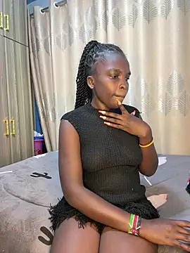 Snapshot of beauty_in_black chatting on May 2026 09:00:01 PM beauty in black online show from May 2026 09:00:01 PM
