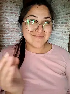 Snapshot of morena95_ chatting on June 2026 07:49:02 PM morena95 online show from June 2026 07:49:02 PM