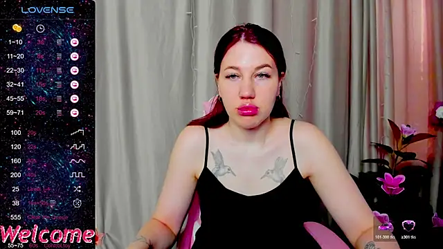 Snapshot of Arya_Curves chatting on June 2026 01:22:01 AM Arya Curves online show from June 2026 01:22:01 AM