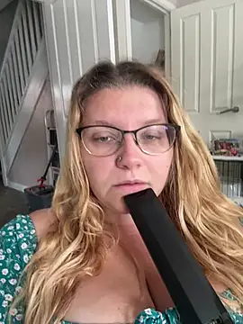 LucieLouBabe online show from July 2026 11:12:01 AM