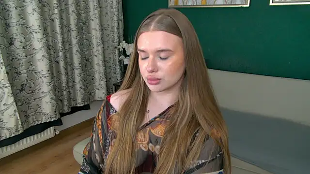 MishaRuss online show from May 2026 07:44:02 PM