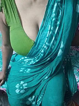 Snapshot of radhikagupta345 chatting on May 2026 03:31:01 PM radhikagupta345 online show from May 2026 03:31:01 PM