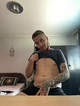 Snapshot of MarkCain69 chatting on May 2026 10:11:02 AM MarkCain69 online show from May 2026 10:11:02 AM