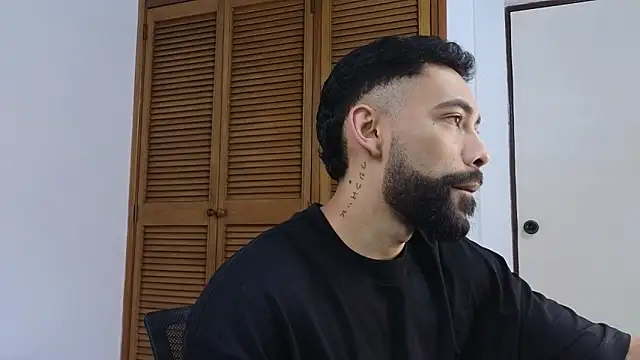 Blade millerr online show from May 2026 12:24:01 PM