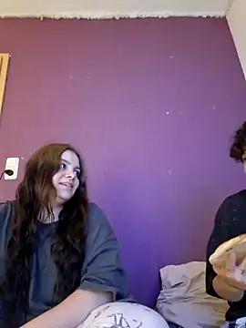 BellaHoneyy online show from May 2026 11:28:02 PM