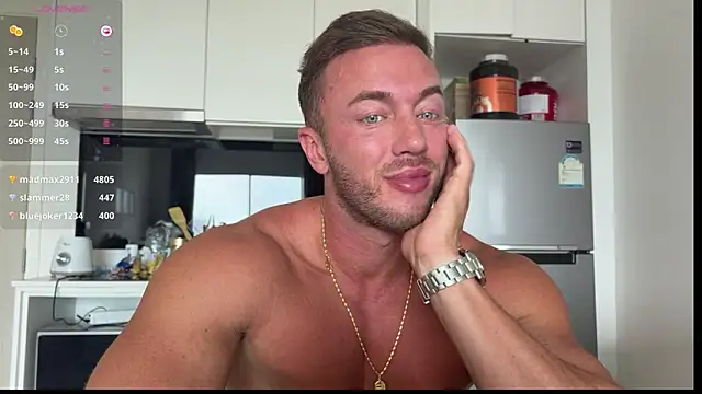 Snapshot of Leon_lovefitness chatting on June 2026 03:37:01 AM Leon lovefitness online show from June 2026 03:37:01 AM